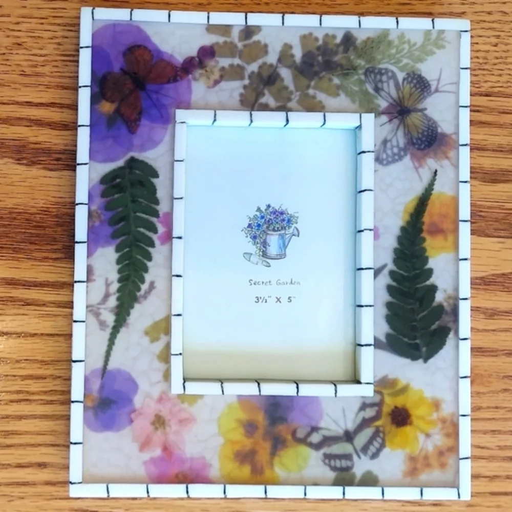 Jordan Mark Vintage Resin Butterfly And Floral Secret Garden Picture Frame NEW